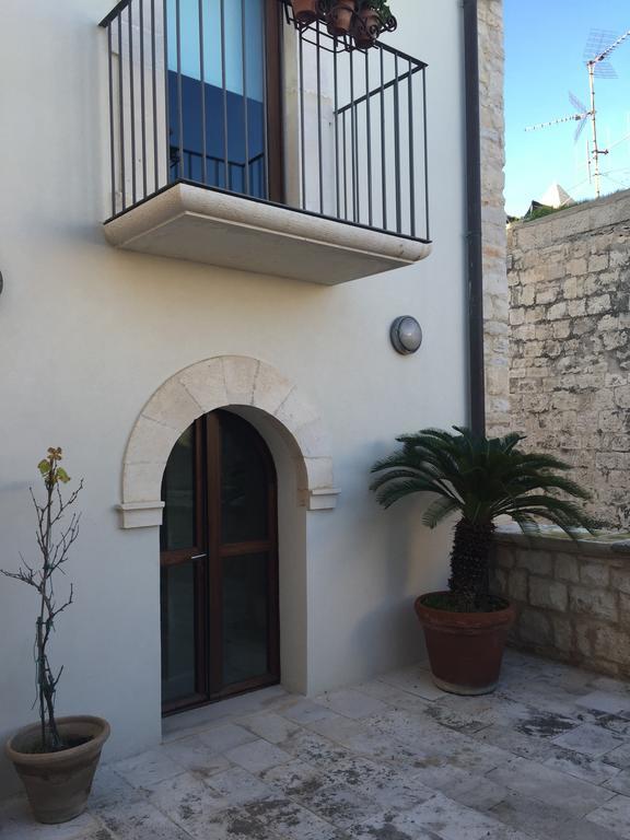 Casa Torre Di Mactheus Petraro Leilighet Giovinazzo Eksteriør bilde