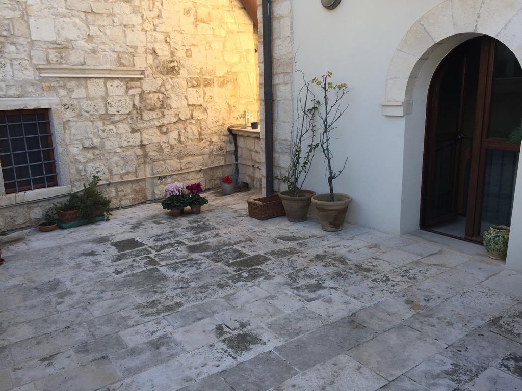 Casa Torre Di Mactheus Petraro Leilighet Giovinazzo Eksteriør bilde